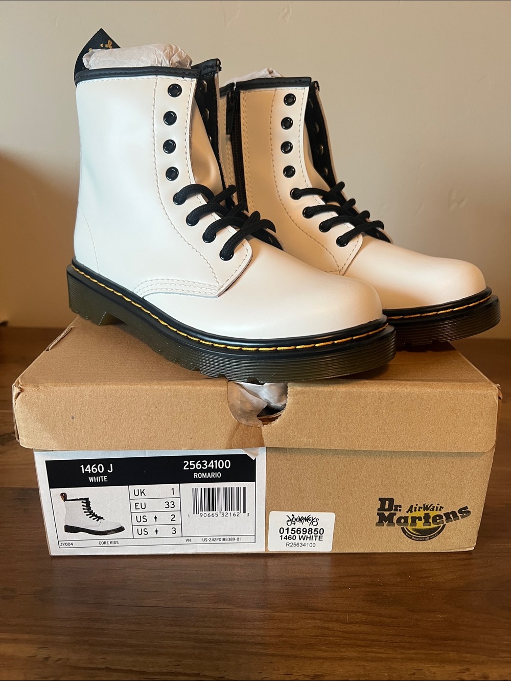 Dr. Martens Kids 1460 J Romario Girls 3 Boys 2 White Leather Lace-Up Boots